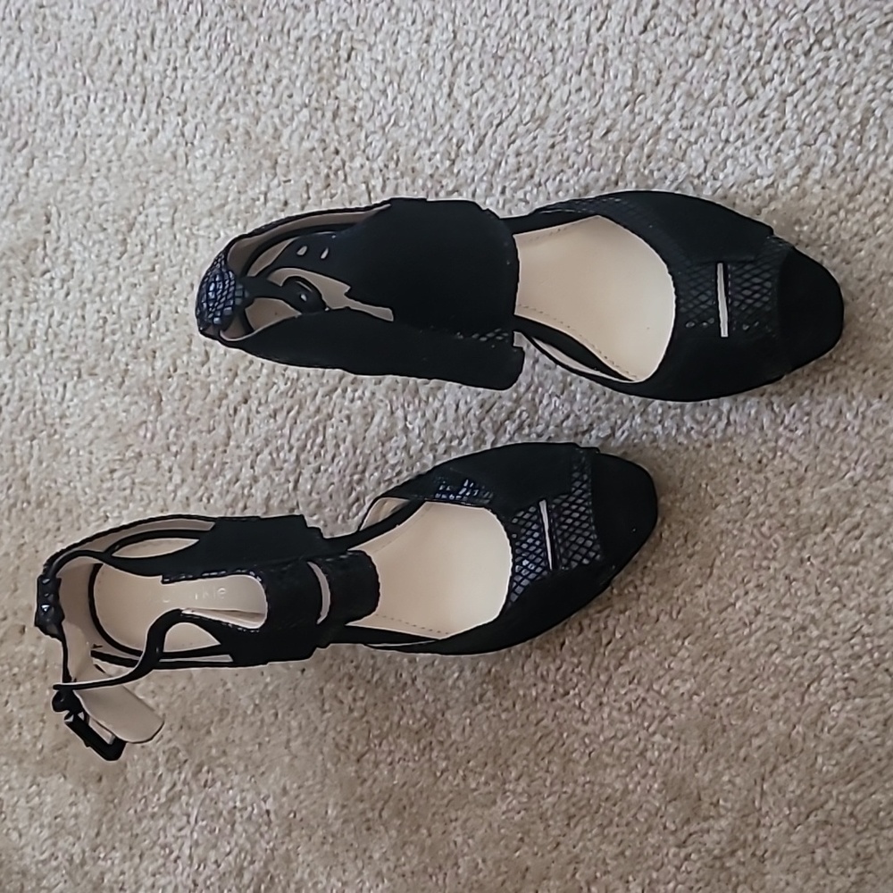 Women's Black Open-Toe Shoes